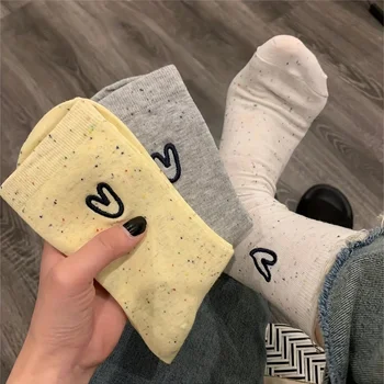 Дамски чорапи Mid Tube Сладка идея прежда любов чорапи прости и модерни дишащи кръг врата чорапи