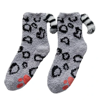 Жени зима за котка лапа Размити чехъл чорапи с Grippers карикатура 3D коте плюшена опашка против хлъзгане топло капка корабоплаването