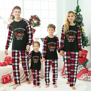 Коледа съвпадение семейство пижама дакел през снега черен червен елен пижама комплект