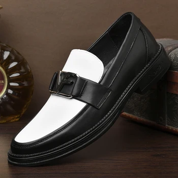 Популярни мъже кожени обувки сиви каки мокасини обувки за мъжки приплъзване на обувки мъж мода ходене шофьор обувки мъже
