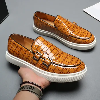 NEW 2023 Есен Мъже PU лачена кожа случайни мокасини двойна ключалка крокодил модел приплъзване на мъжете удобни обувки за шофиране